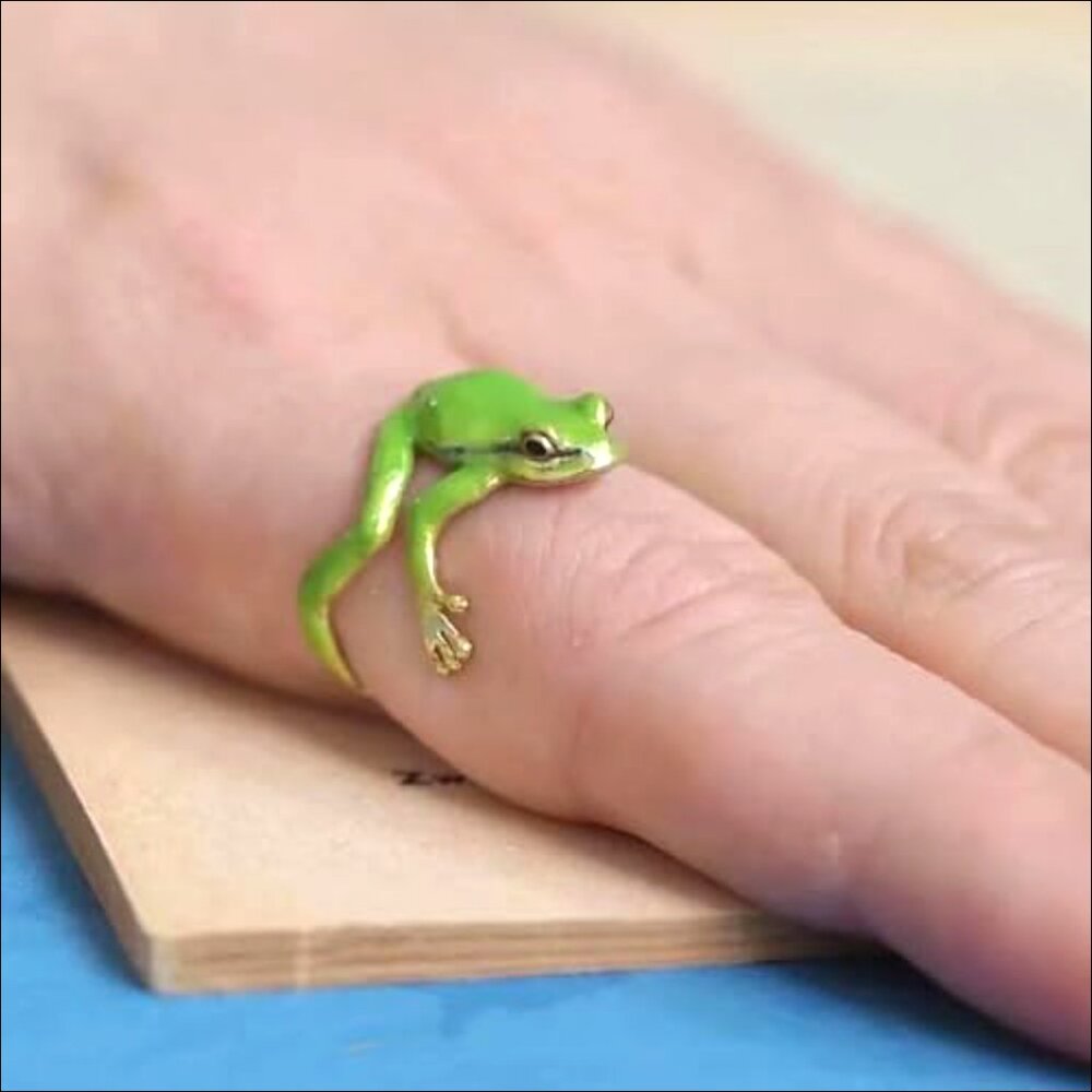 Adjustable Metal Statement Ring With Green Frog D… - image 5